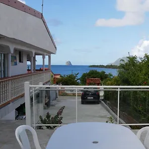 https://chez-franoise-et-jacky.comcaribbean.com