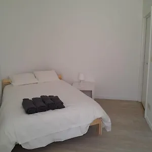 1 Bedroom Sleeps 4 Bruxelles